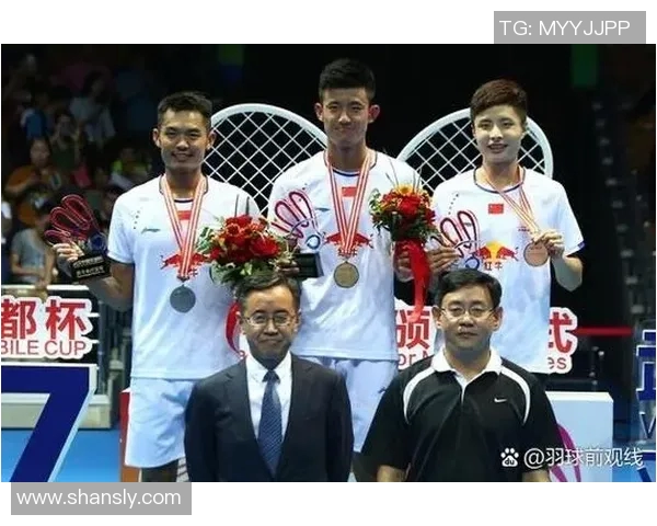 武汉羽毛球队灵活应变的训练策略与比赛表现分析