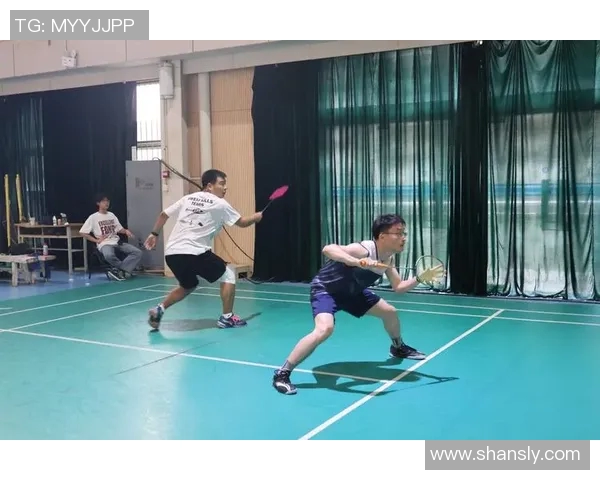 羽毛球盛宴揭秘西安羽毛球队背后的实力与荣耀