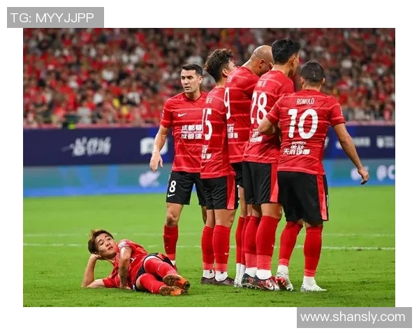 上海足球队在最新足球状态排行榜中荣登第六名展现强劲实力