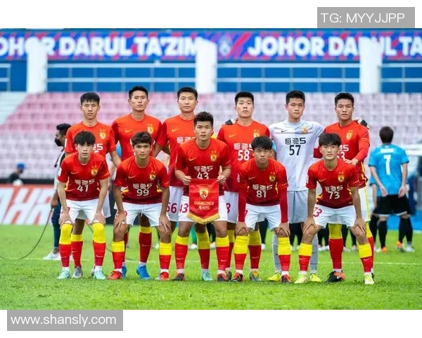 成都足球队与广州足球队赛后分析实力对比及未来展望 成都足球队与广州足球队赛后分析实力对比及未来展望